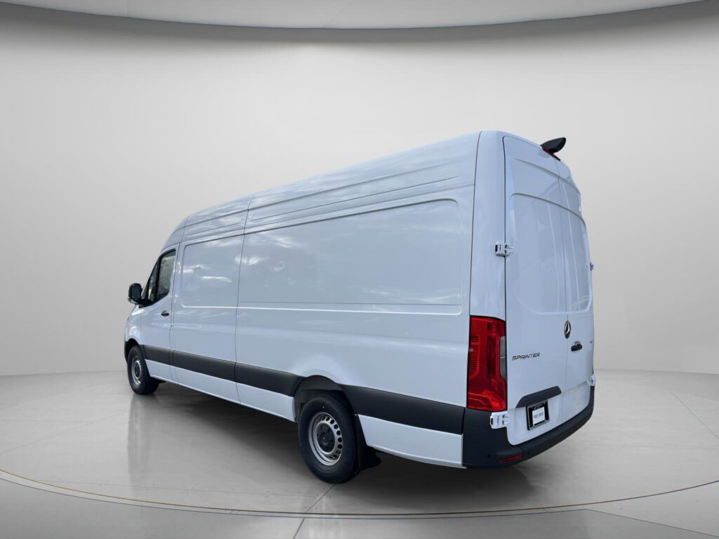 2025 Mercedes-Benz Sprinter Cargo Van 2500