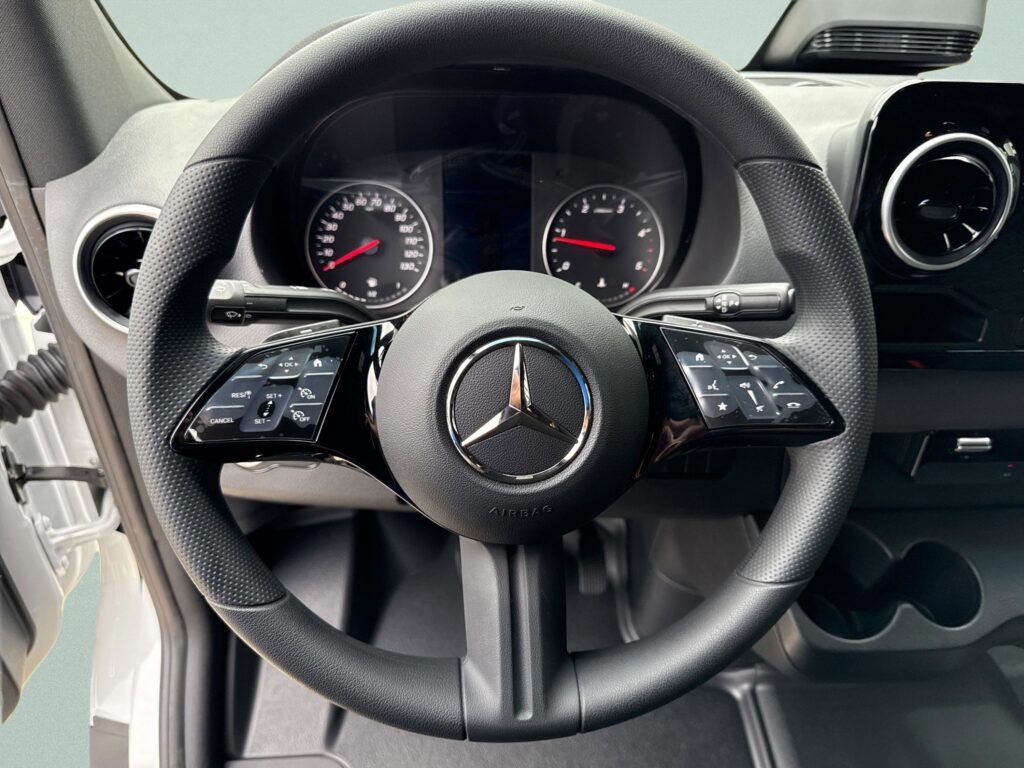 2025 Mercedes-Benz Sprinter Cargo Van 2500