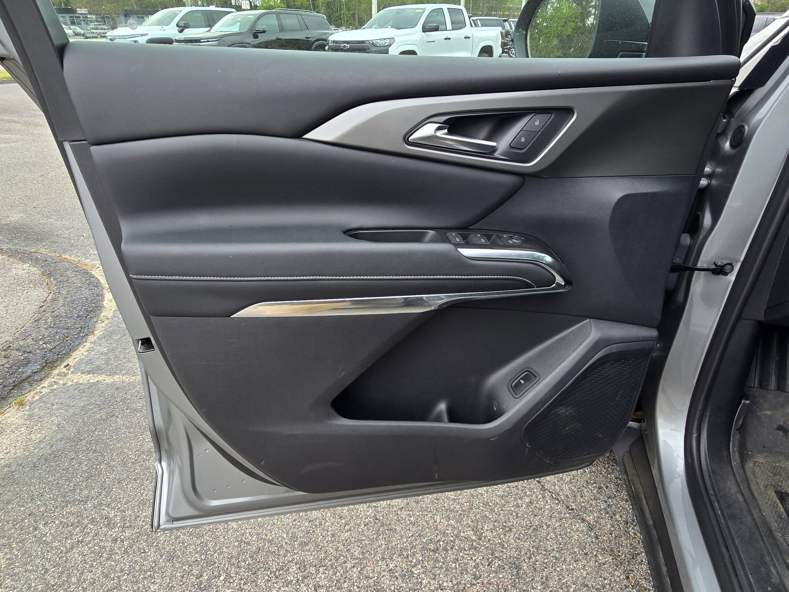 2024 Chevrolet Traverse FWD LT