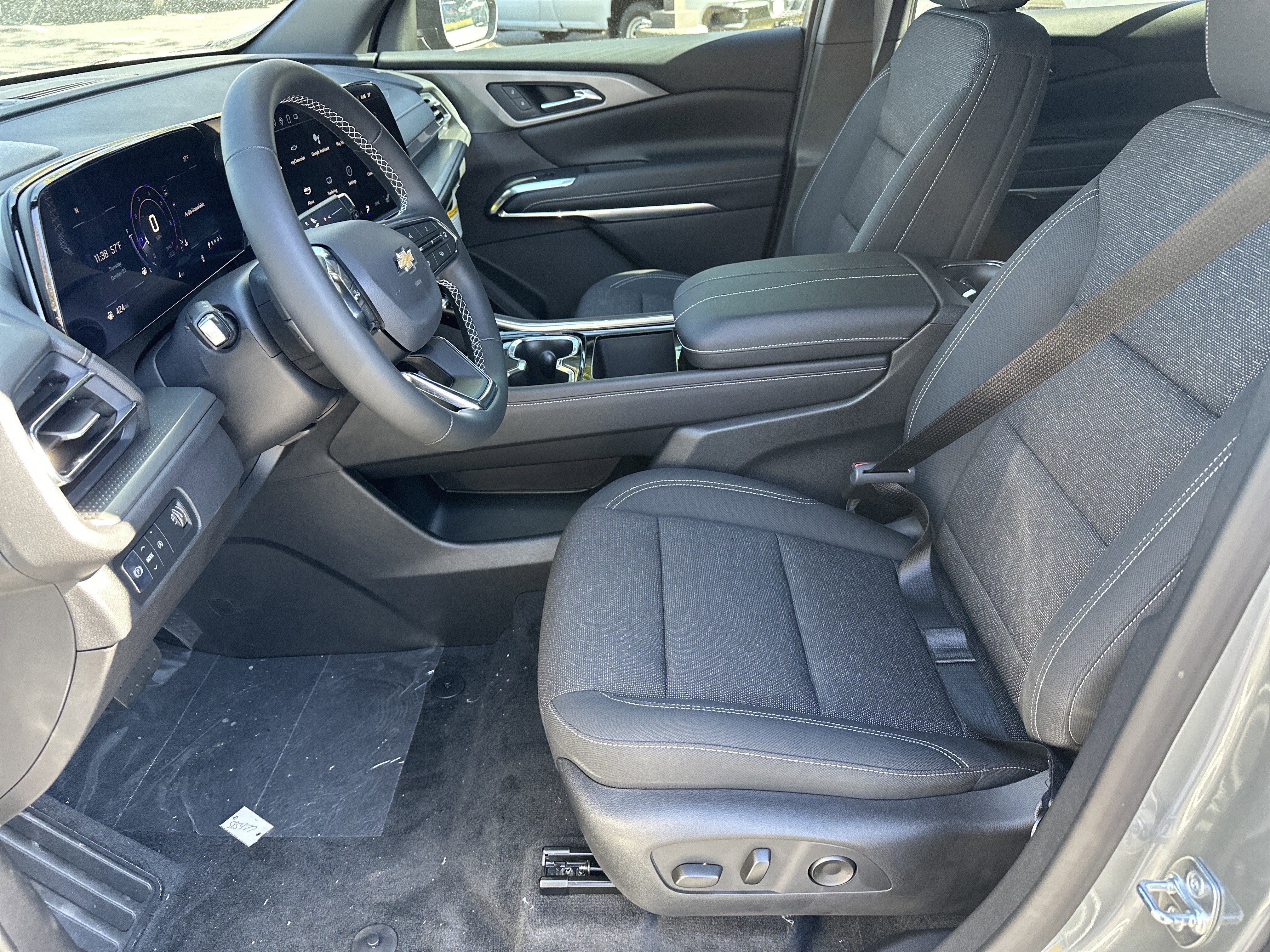 2025 Chevrolet Traverse FWD LT