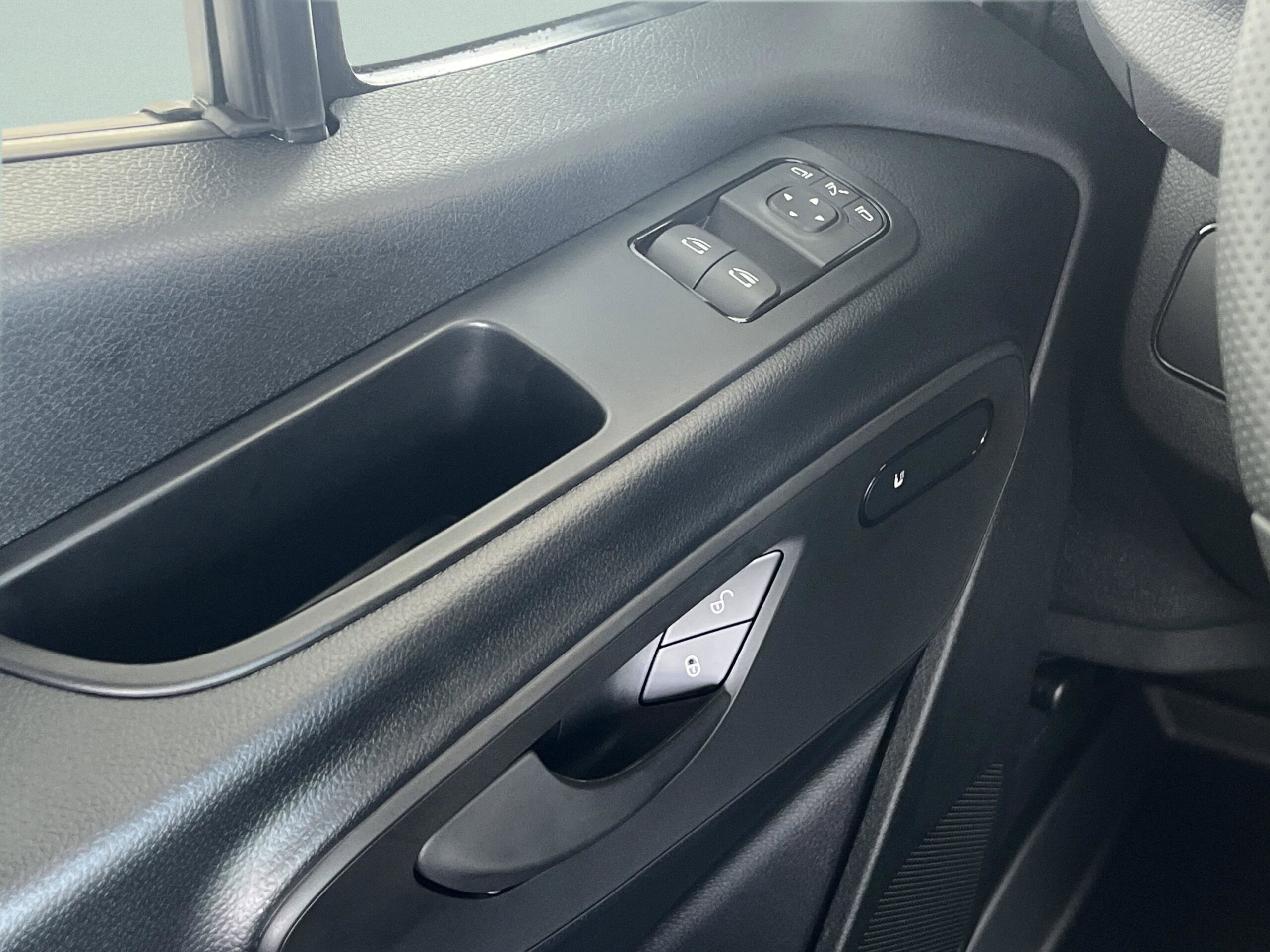 2025 Mercedes-Benz Sprinter Cargo Van 2500