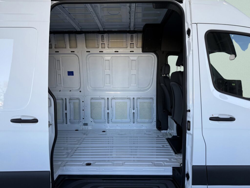 2025 Mercedes-Benz Sprinter Cargo Van 2500
