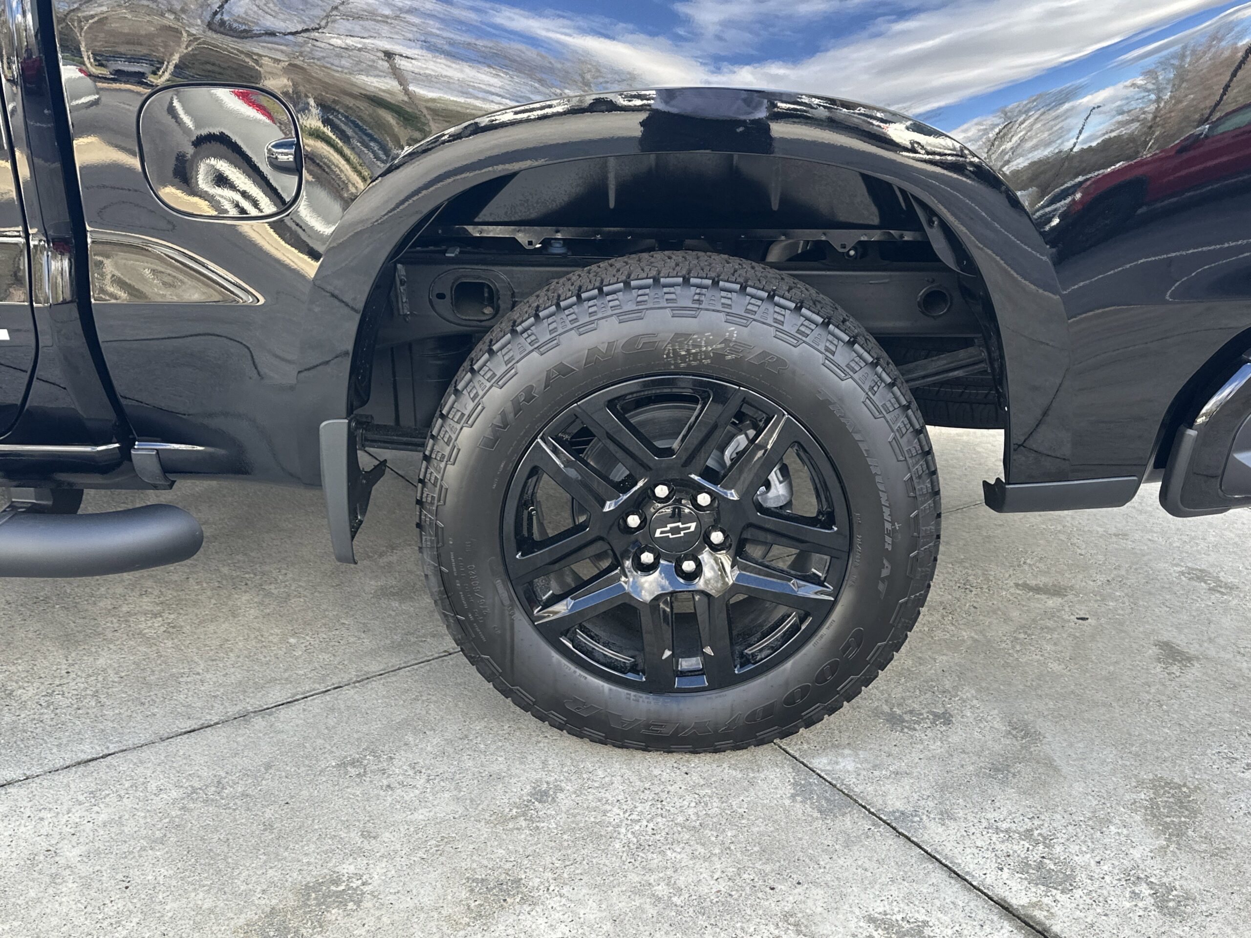 2025 Chevrolet Silverado 1500 Custom