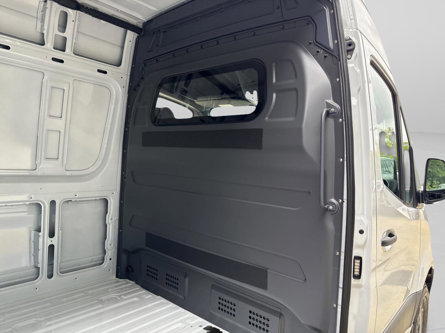 2025 Mercedes-Benz Sprinter Cargo Van 2500