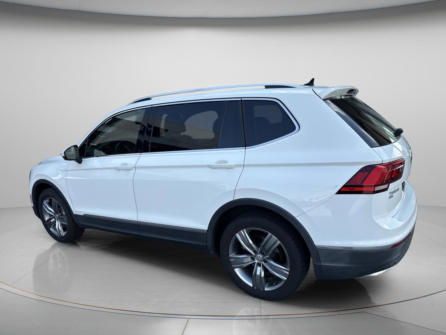 2019 Volkswagen Tiguan SEL Premium