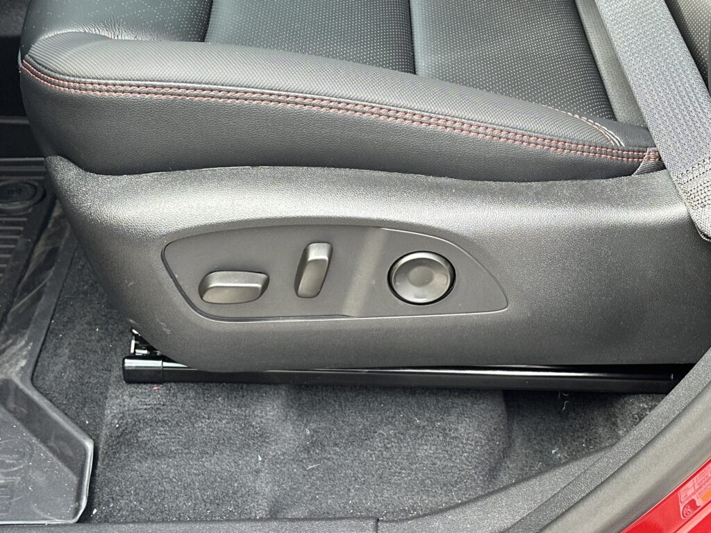 2026 Chevrolet Traverse FWD RS