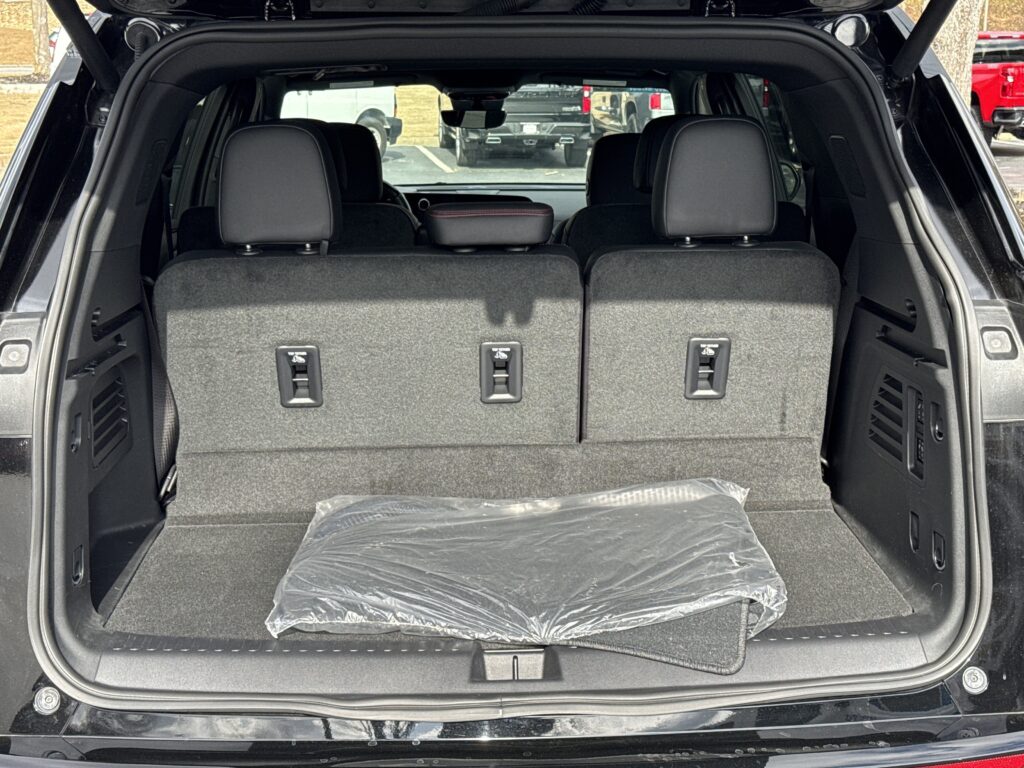 2024 Chevrolet Traverse AWD RS
