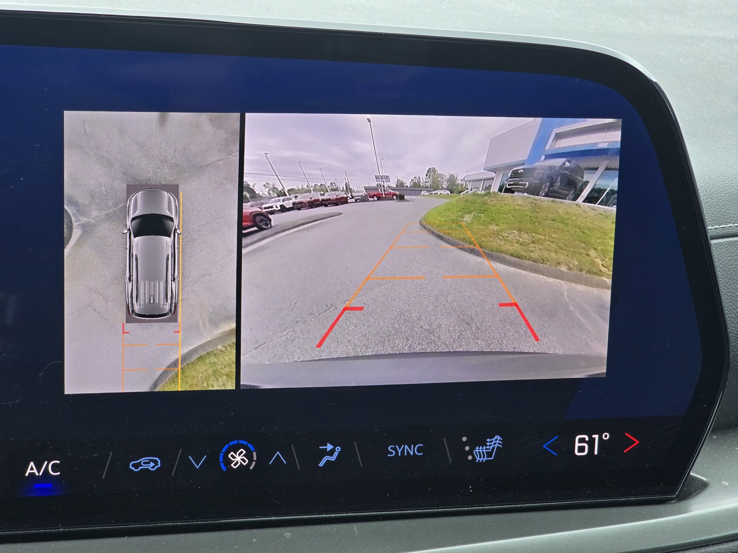2024 Chevrolet Traverse FWD LT