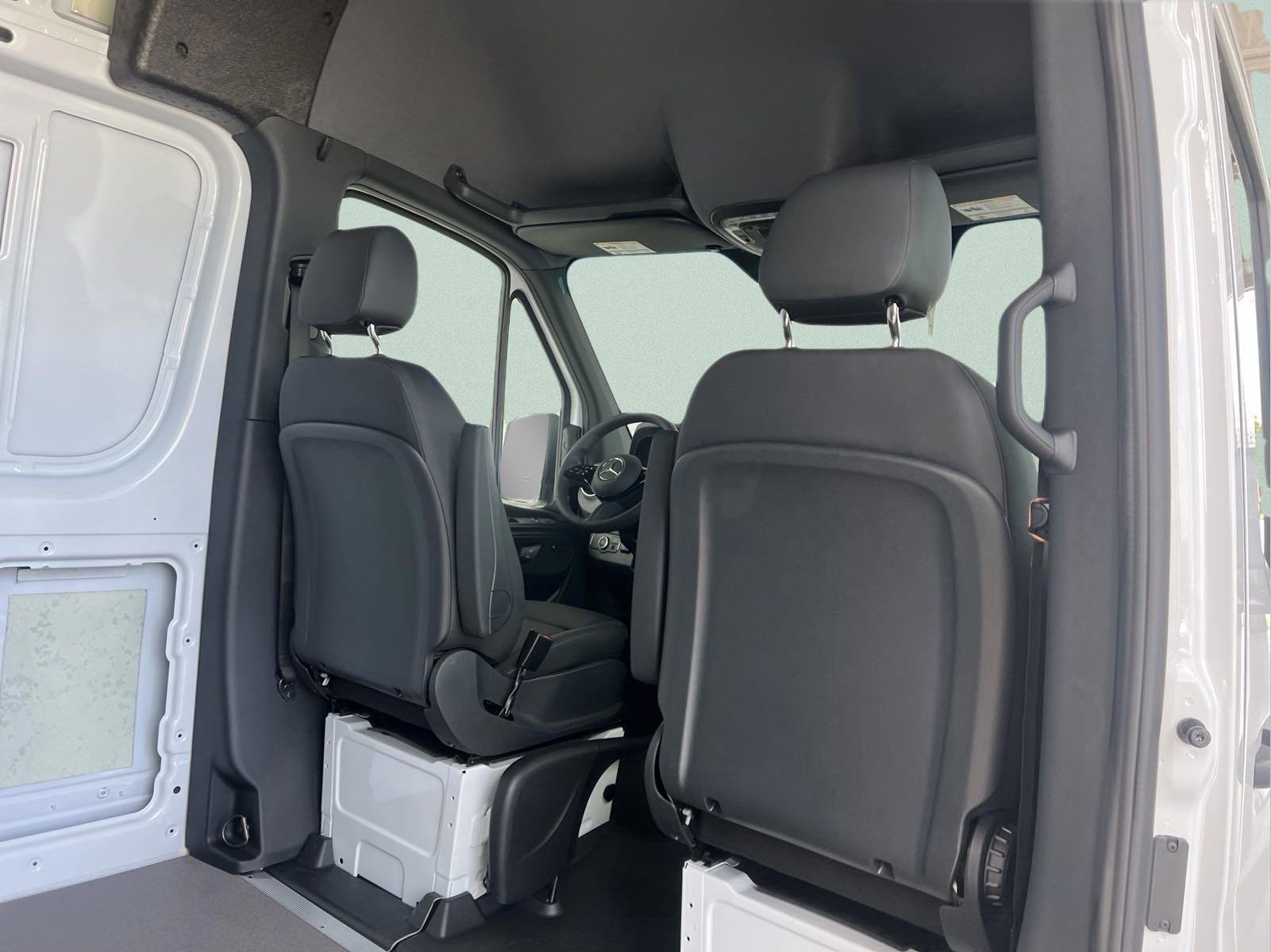 2025 Mercedes-Benz Sprinter Cargo Van 2500
