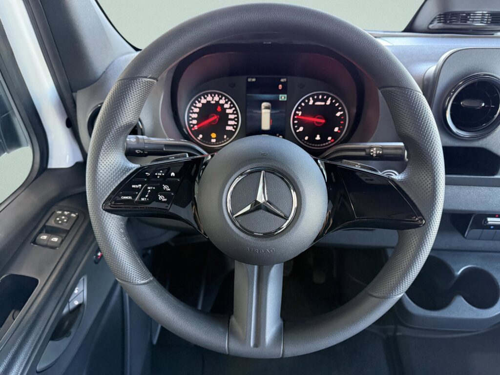 2025 Mercedes-Benz Sprinter Cargo Van 2500