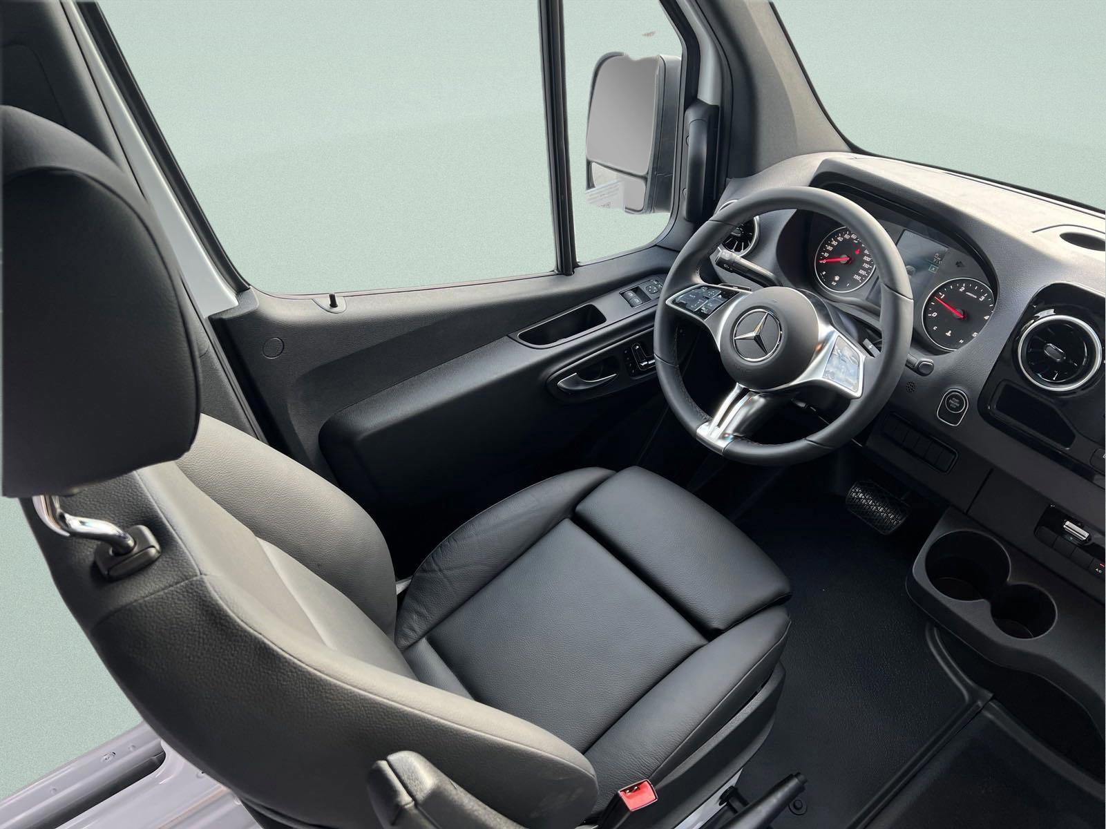 2025 Mercedes-Benz Sprinter Cargo Van 2500