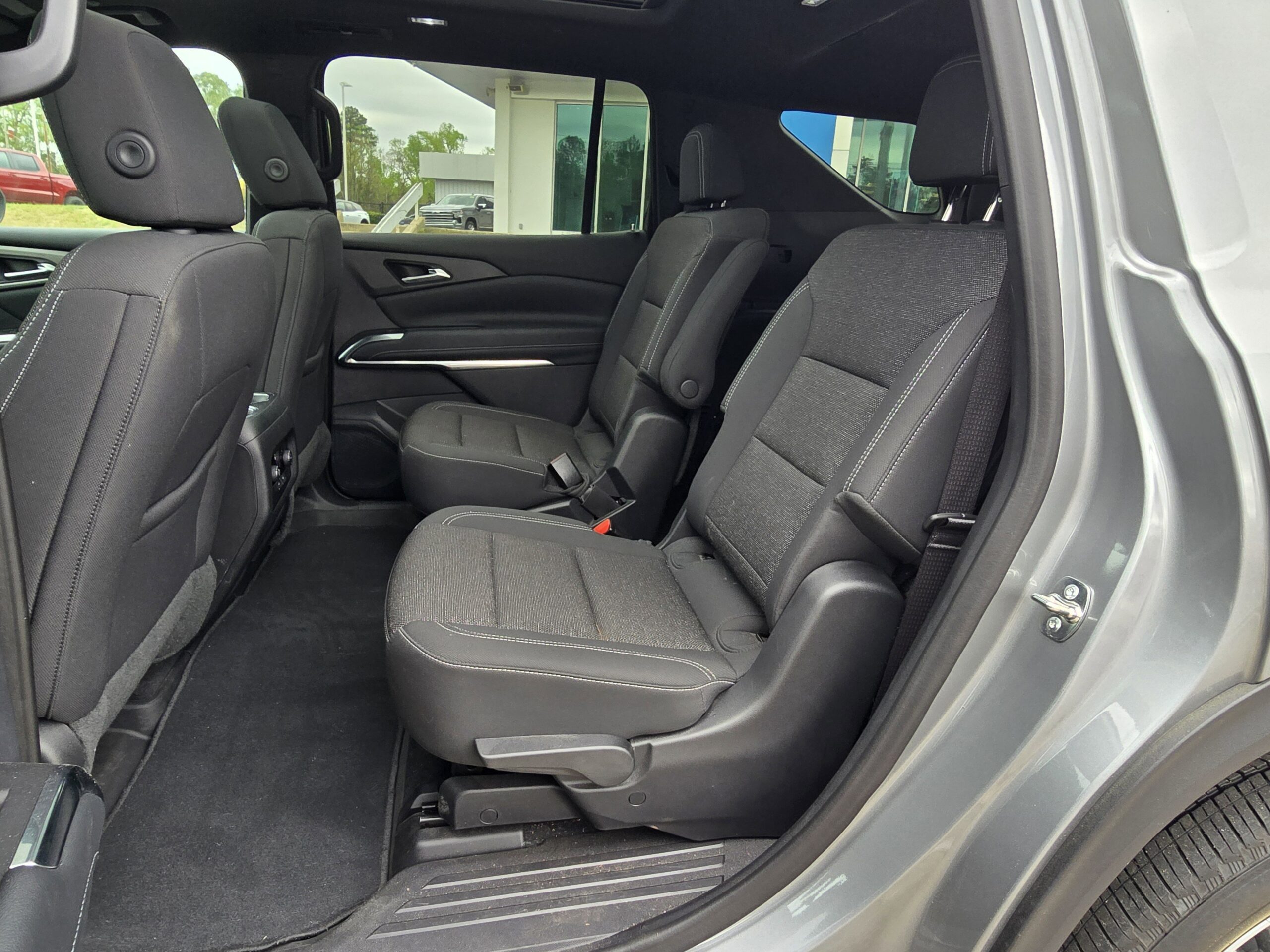 2024 Chevrolet Traverse FWD LT