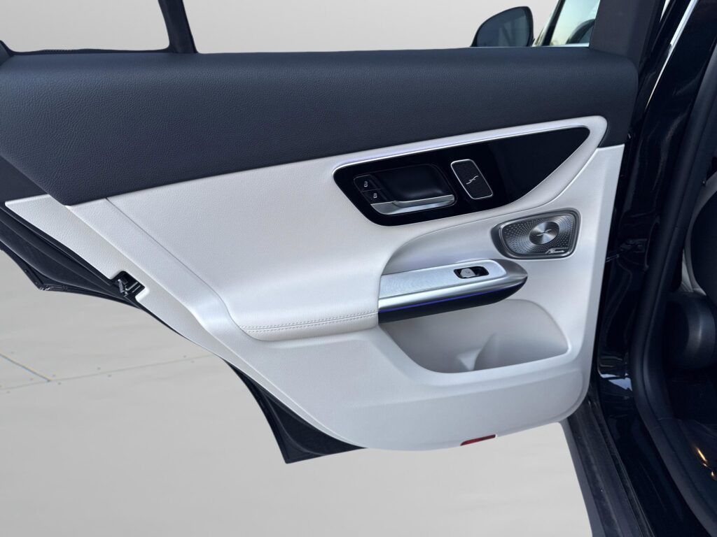 2025 Mercedes-Benz GLC GLC 300