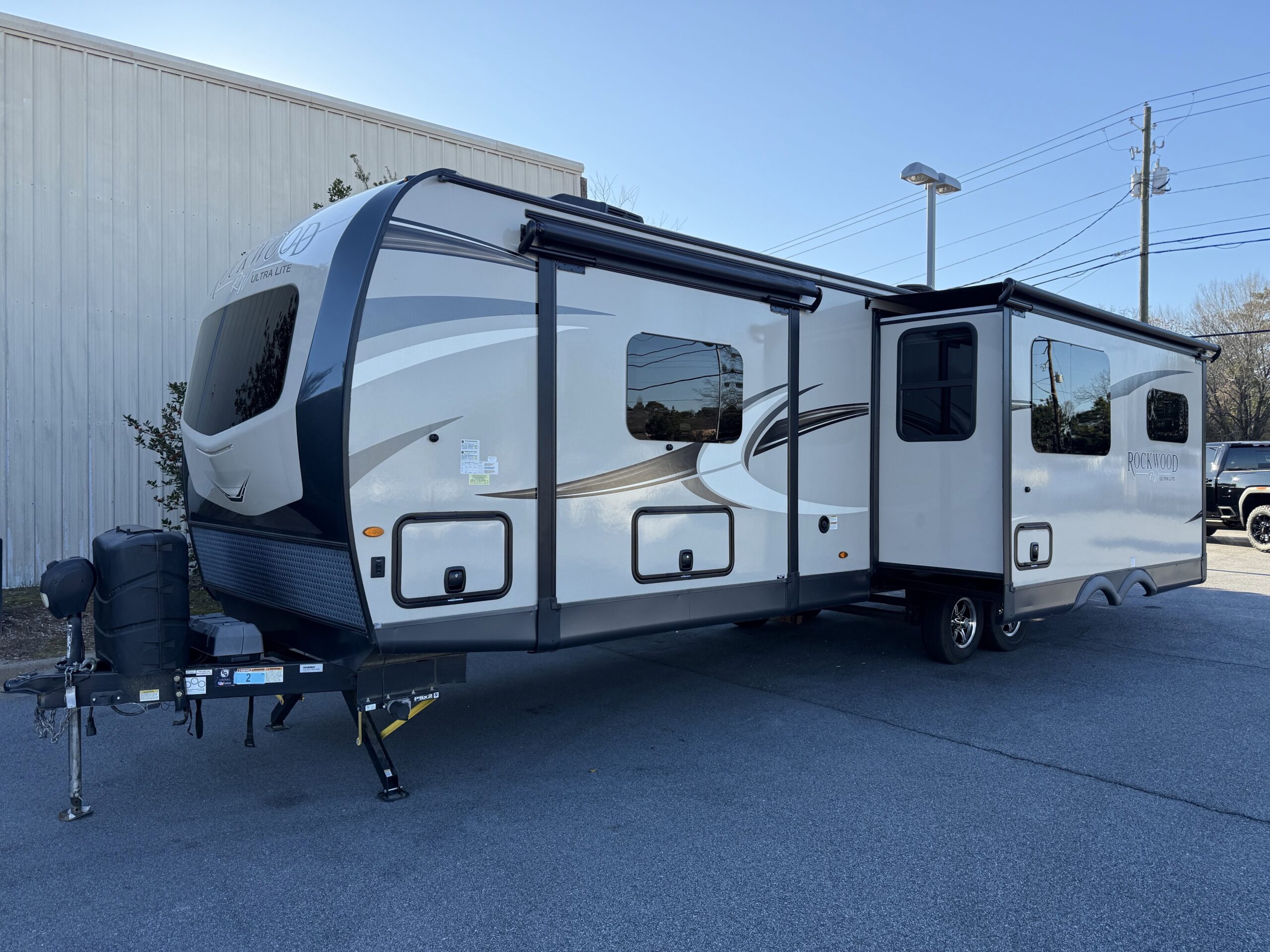 2021 ROCKWOOD LITE FOREST RIVER REAL-LITE