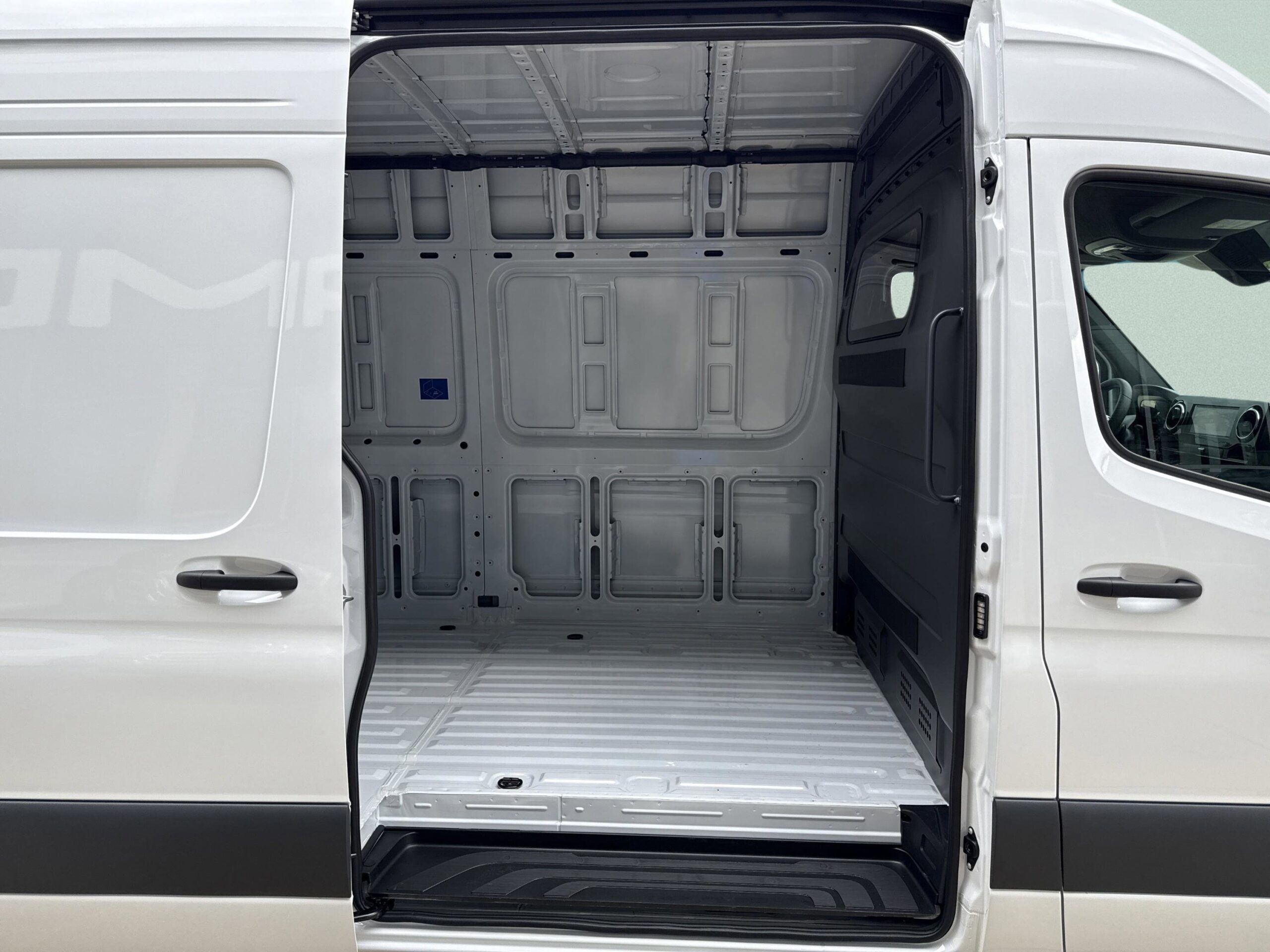 2025 Mercedes-Benz Sprinter Cargo Van 2500
