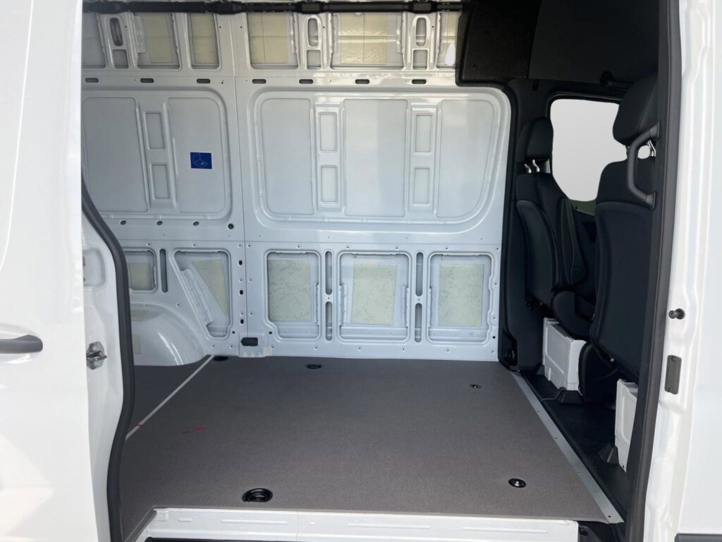 2025 Mercedes-Benz Sprinter Cargo Van 2500
