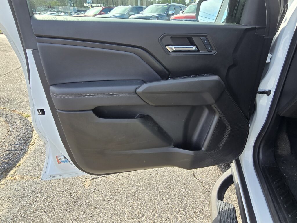 2024 Chevrolet Colorado 2WD LT