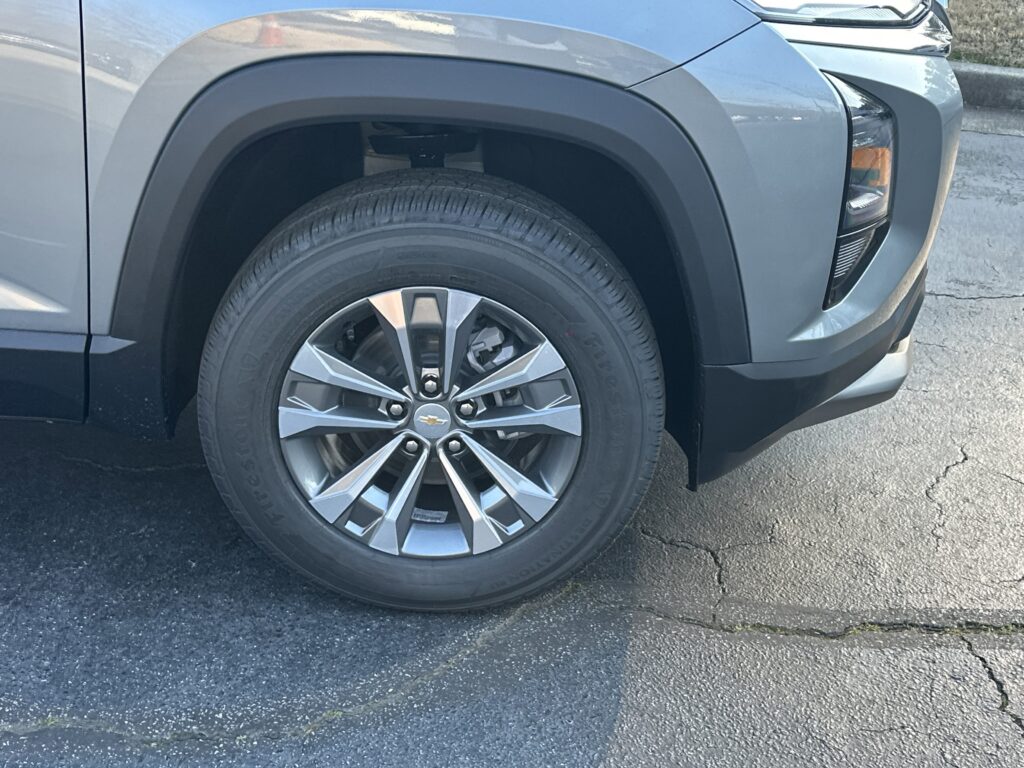 2026 Chevrolet Equinox FWD LT