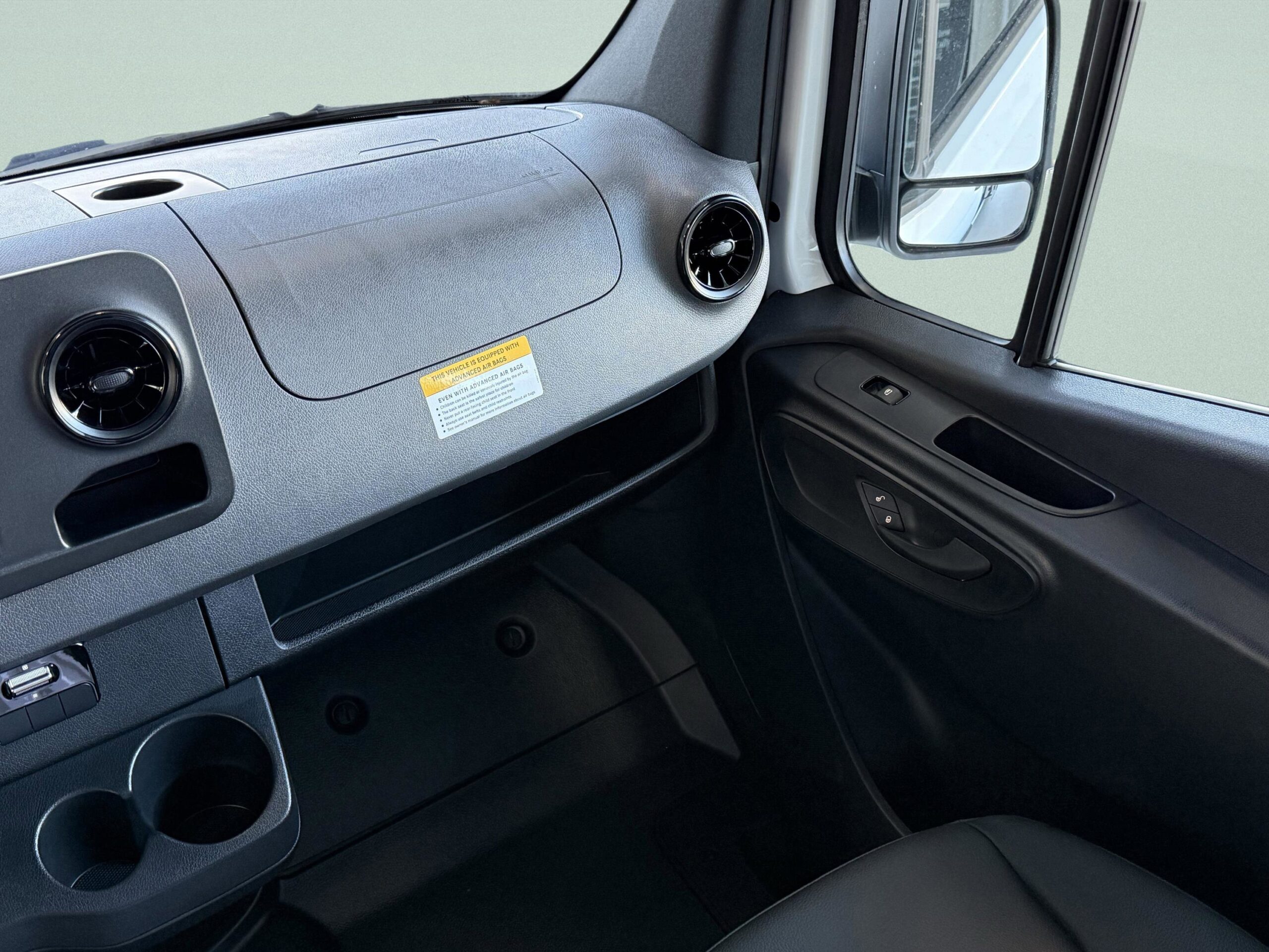 2025 Mercedes-Benz Sprinter Cargo Van 2500