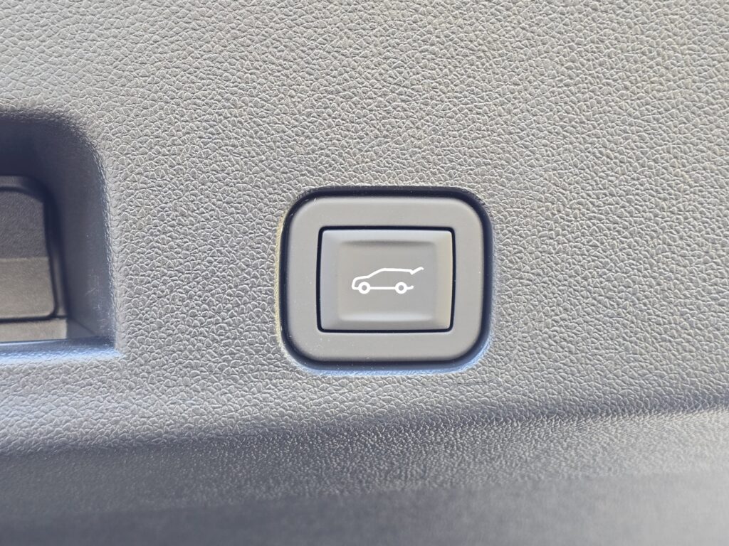 2026 Chevrolet Traverse FWD RS
