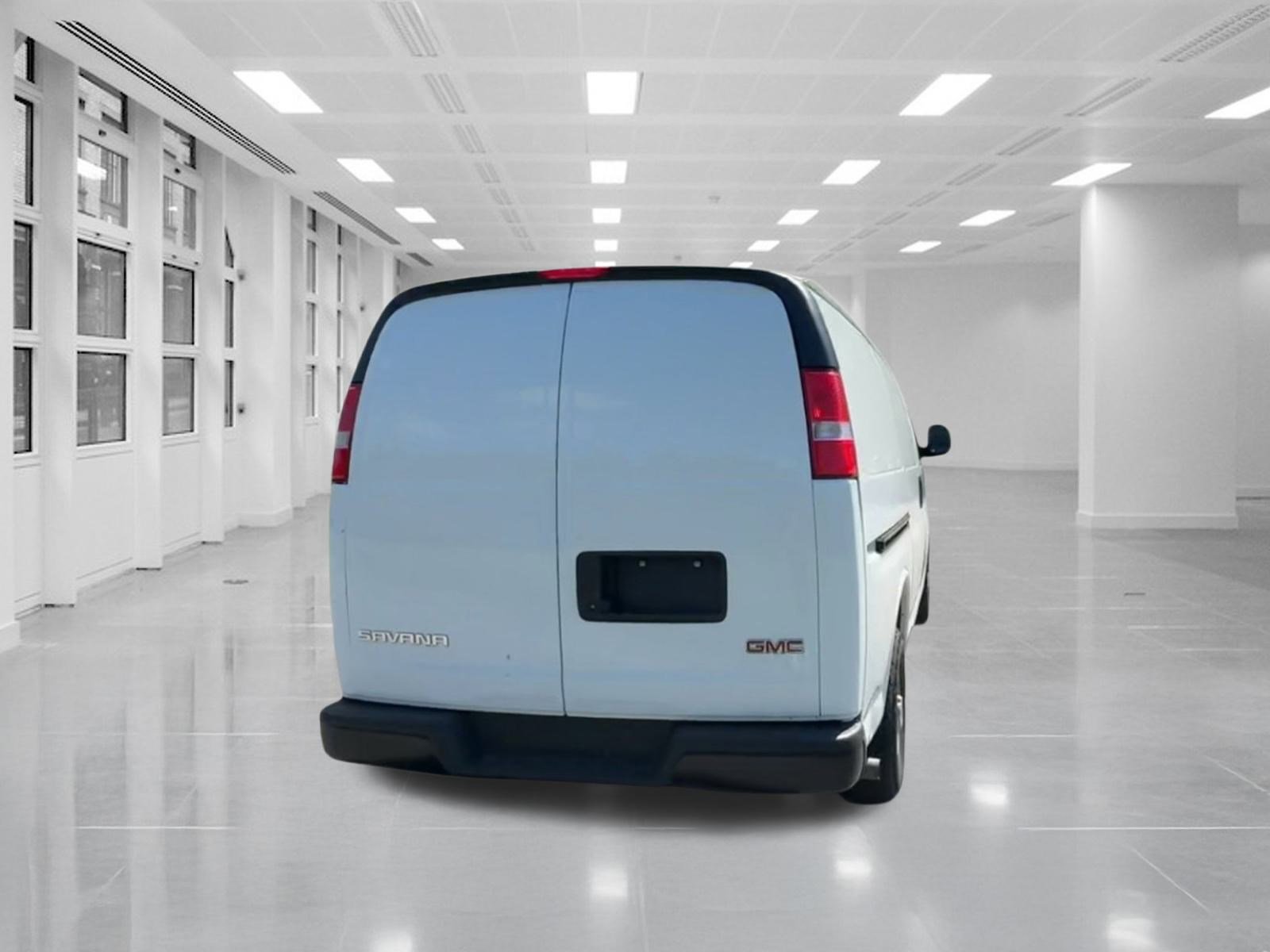 2023 GMC Savana Cargo Van