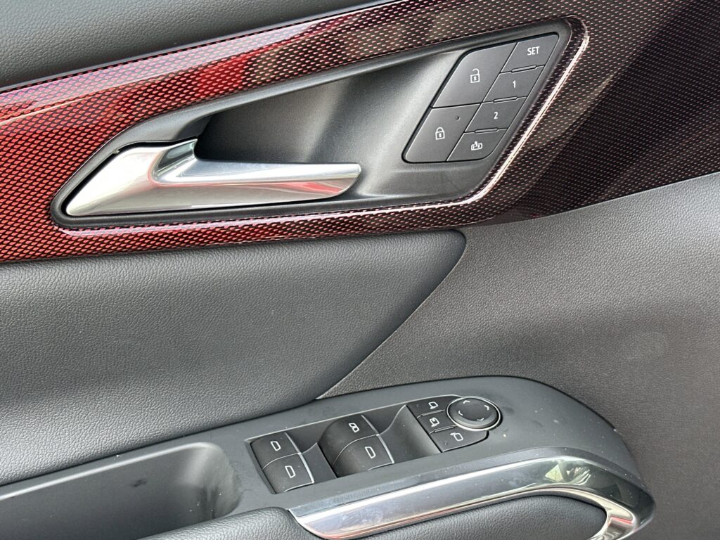 2026 Chevrolet Traverse FWD RS