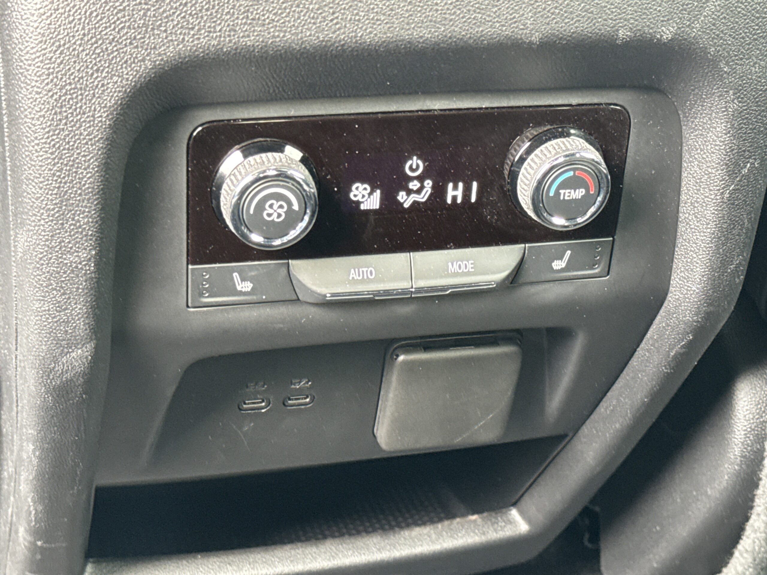 2024 Chevrolet Traverse AWD RS