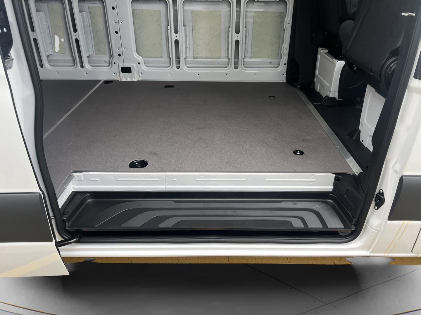 2025 Mercedes-Benz Sprinter Cargo Van 2500
