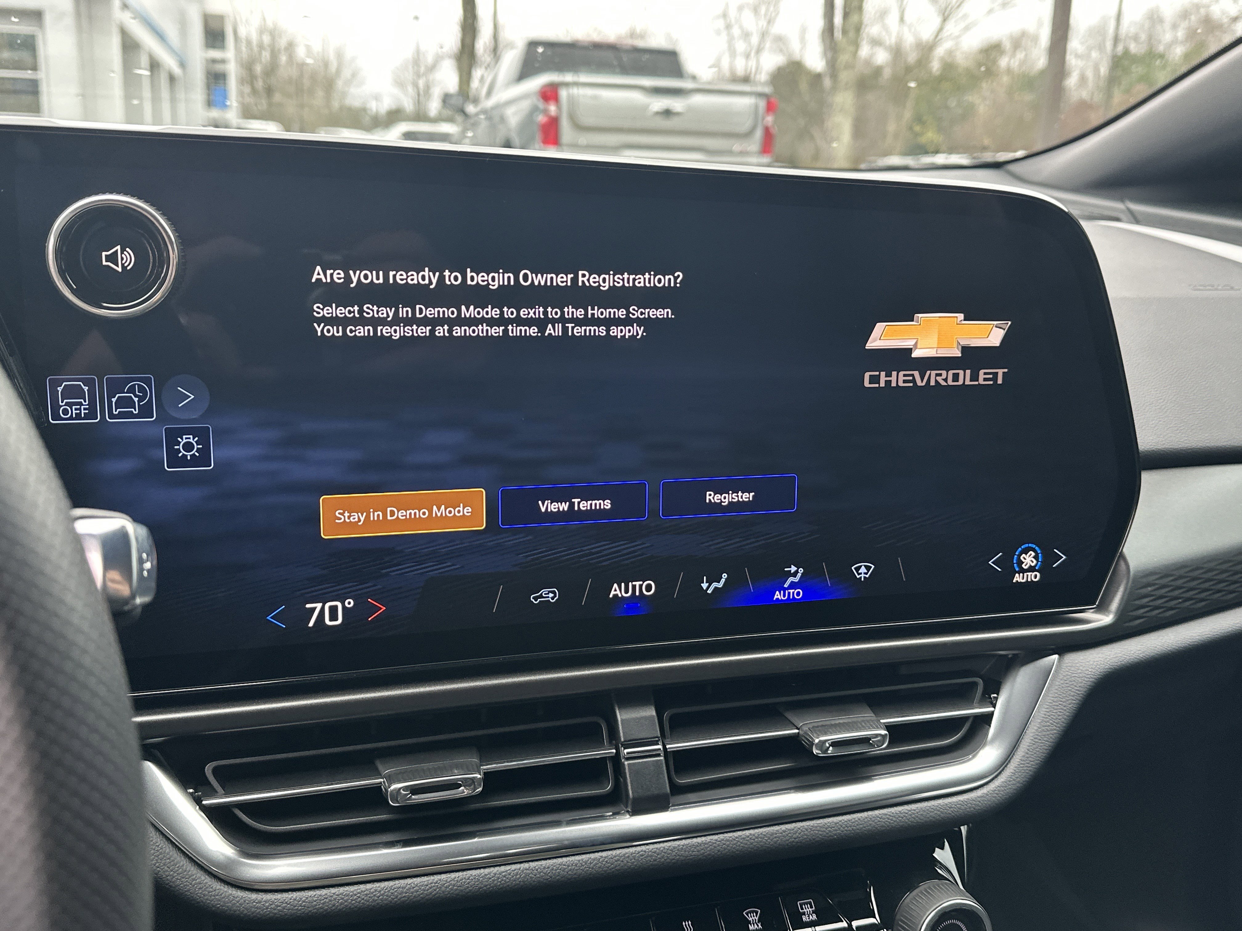 2026 Chevrolet Equinox EV LT1 w/PCY