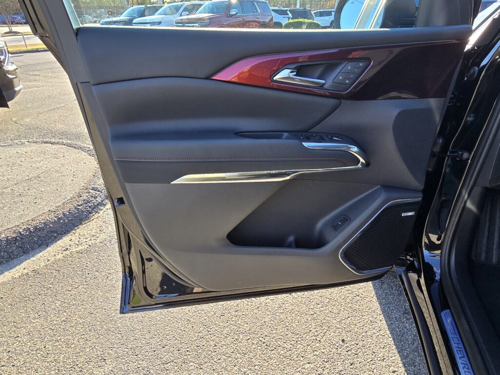 2026 Chevrolet Traverse FWD RS