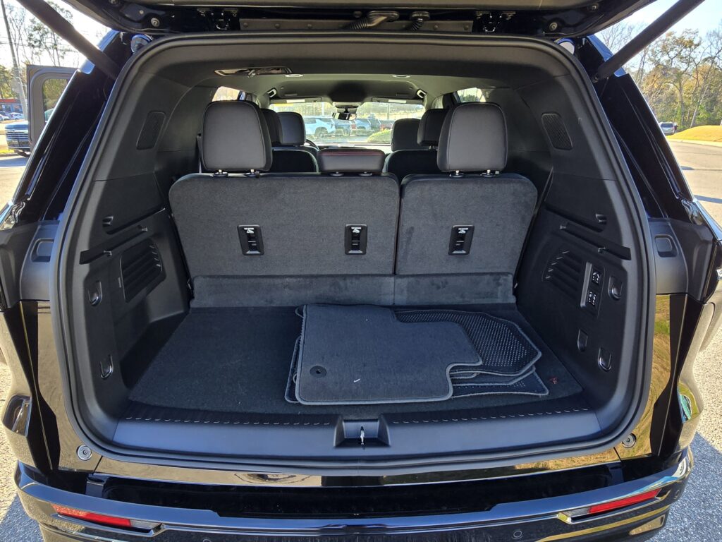 2026 Chevrolet Traverse FWD RS