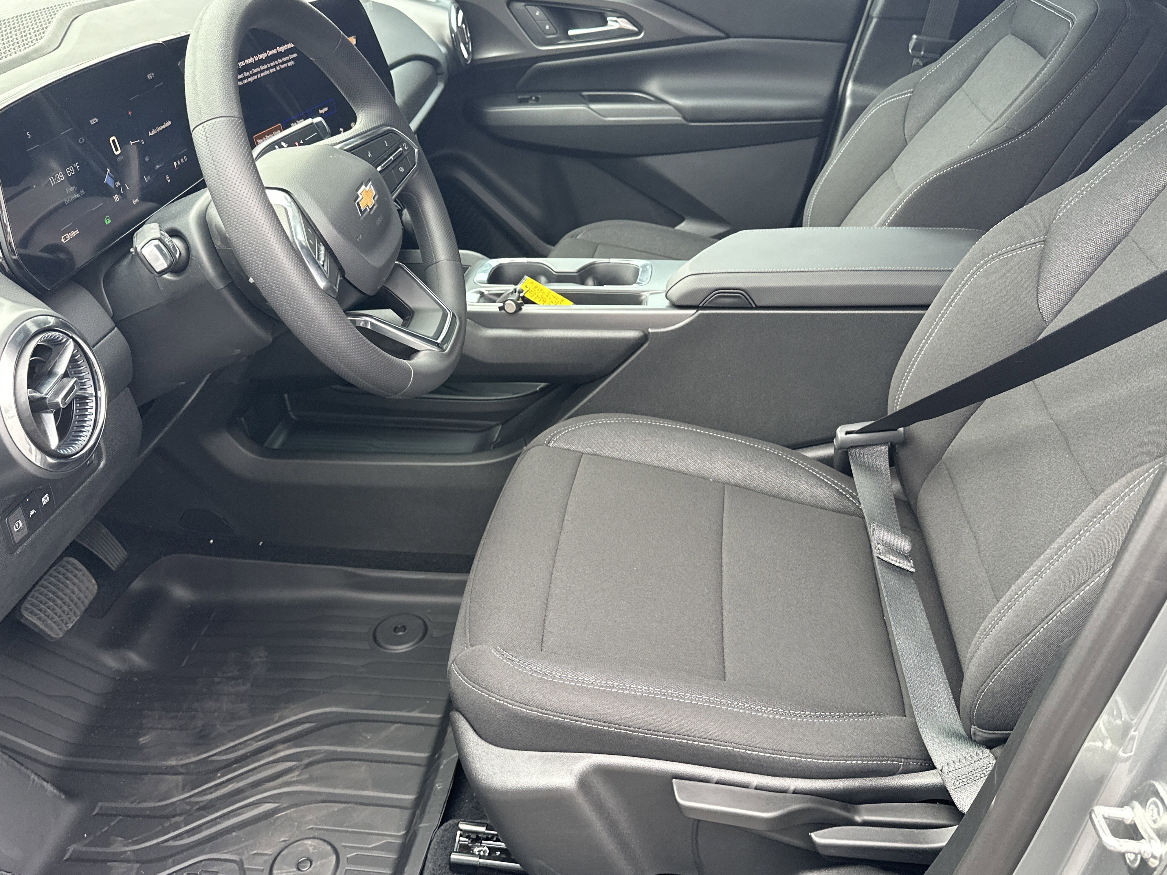 2026 Chevrolet Equinox EV LT1 w/PCY