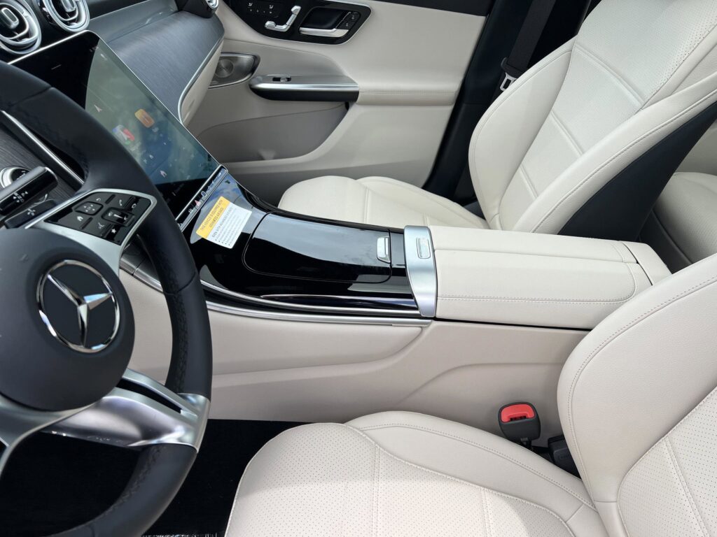 2025 Mercedes-Benz GLC GLC 300