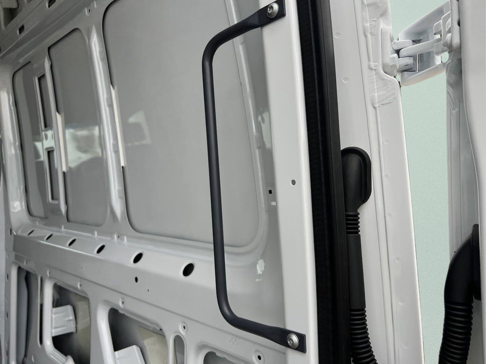 2025 Mercedes-Benz Sprinter Cargo Van 2500