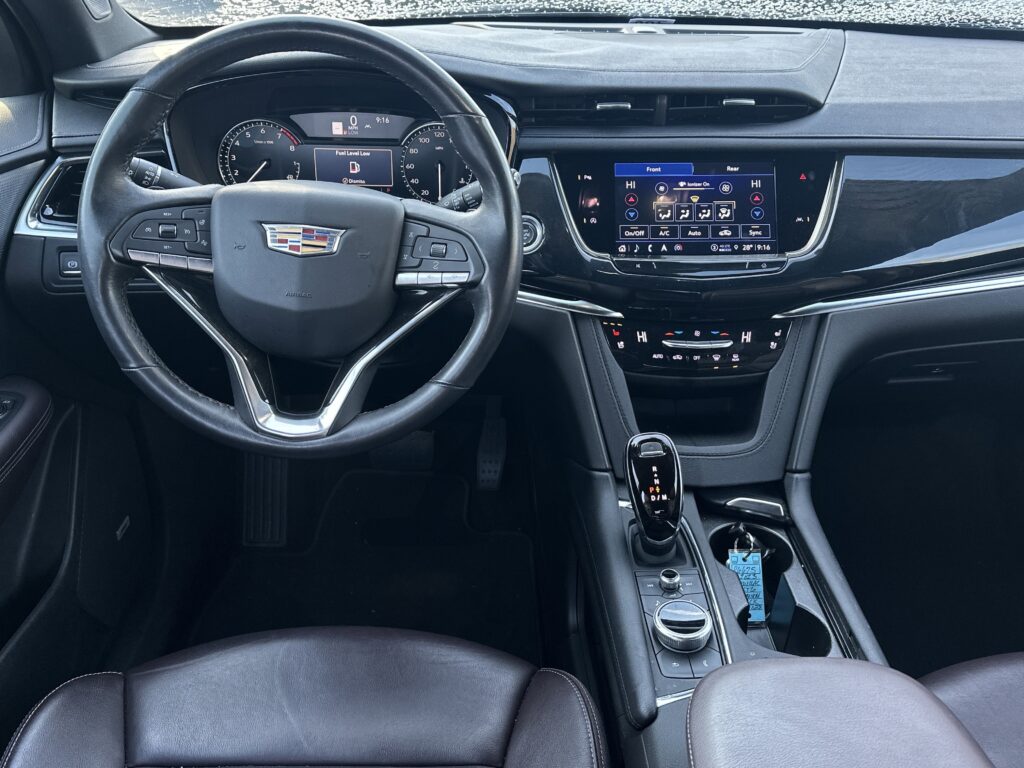 2023 Cadillac XT6 FWD Premium Luxury