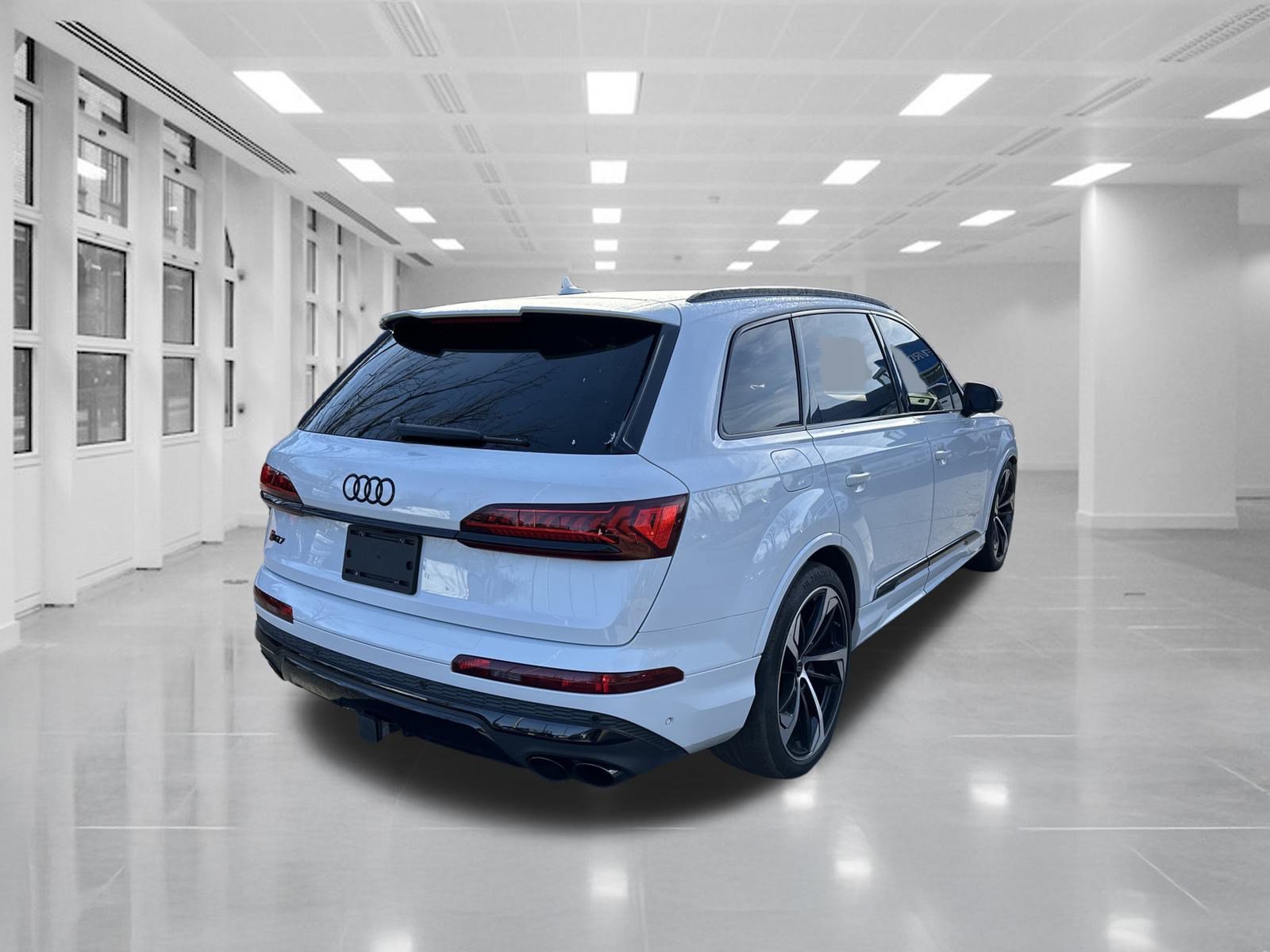 2023 Audi SQ7 Premium Plus