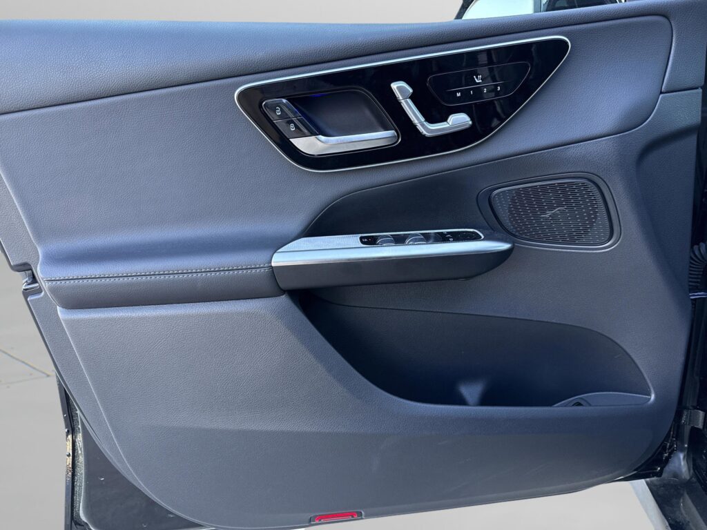 2025 Mercedes-Benz GLC GLC 300