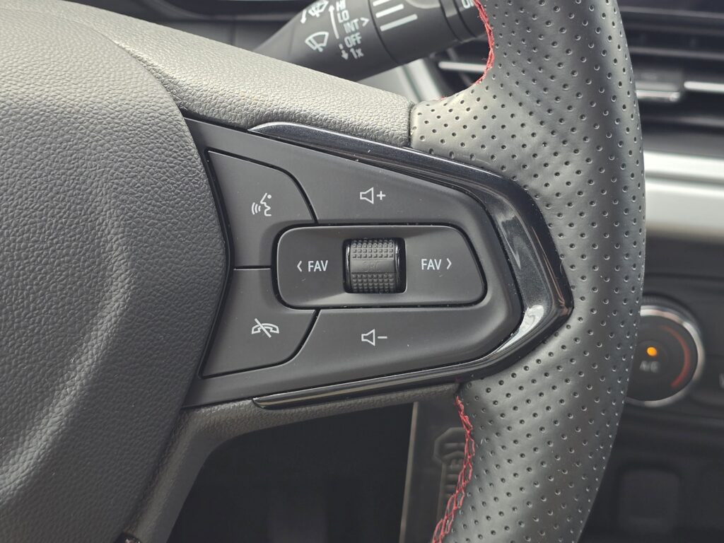 2025 Chevrolet Trax 1RS