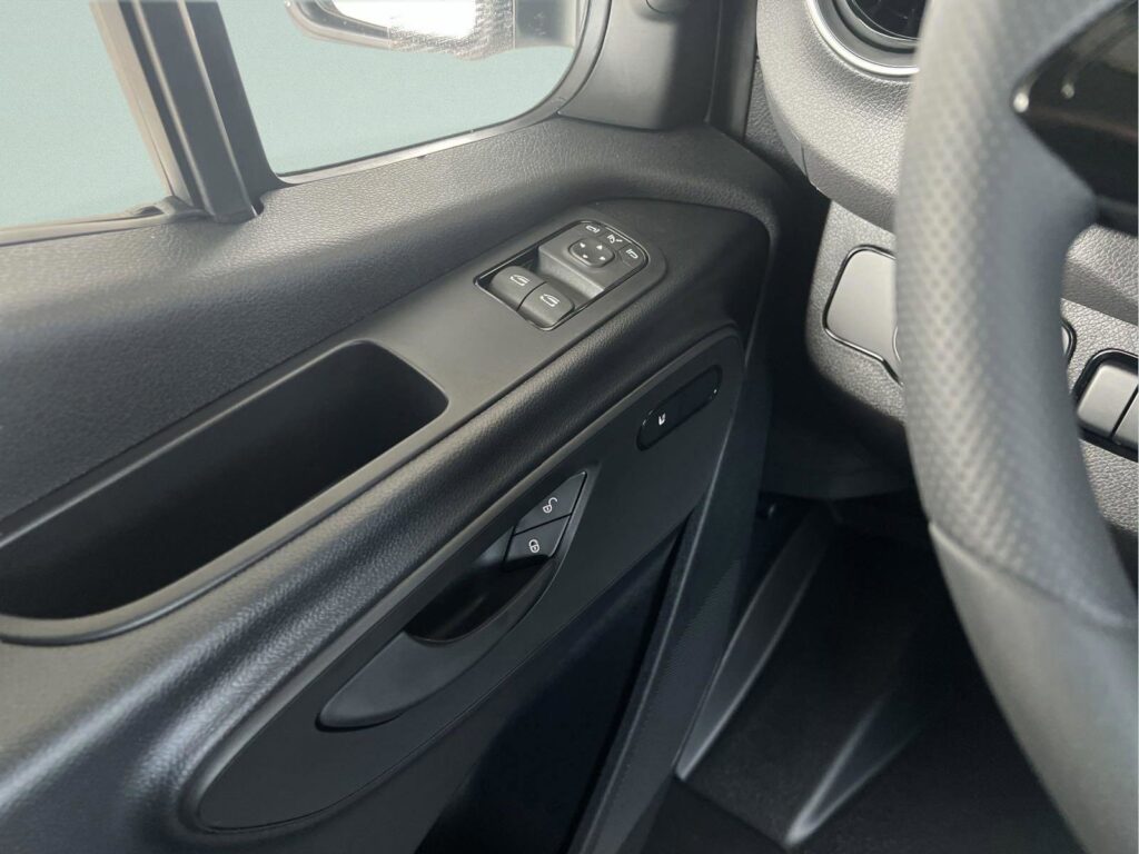 2025 Mercedes-Benz Sprinter Cargo Van 2500