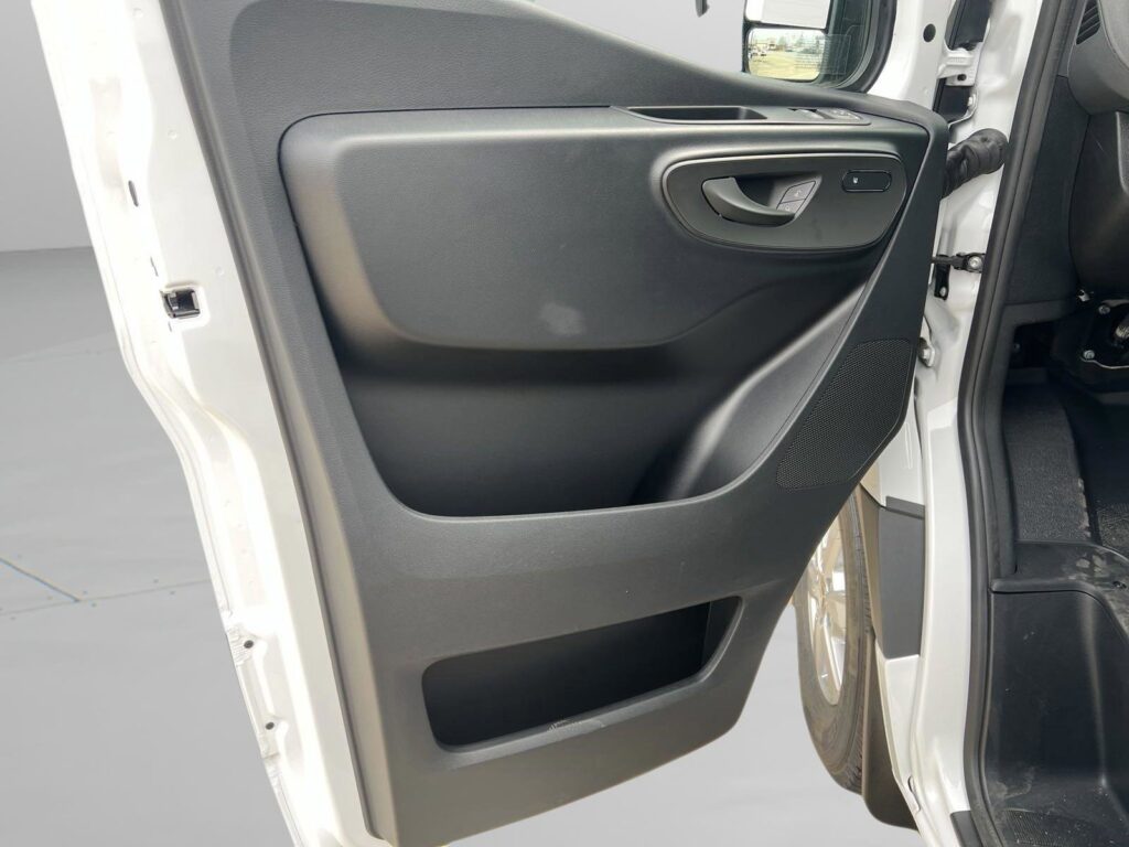 2024 Mercedes-Benz Sprinter Cargo Van LEONARD OUTFITTER 2500