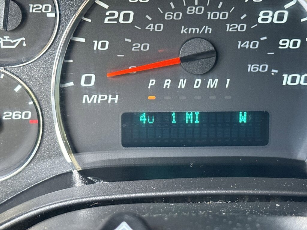 2023 GMC Savana Cargo Van
