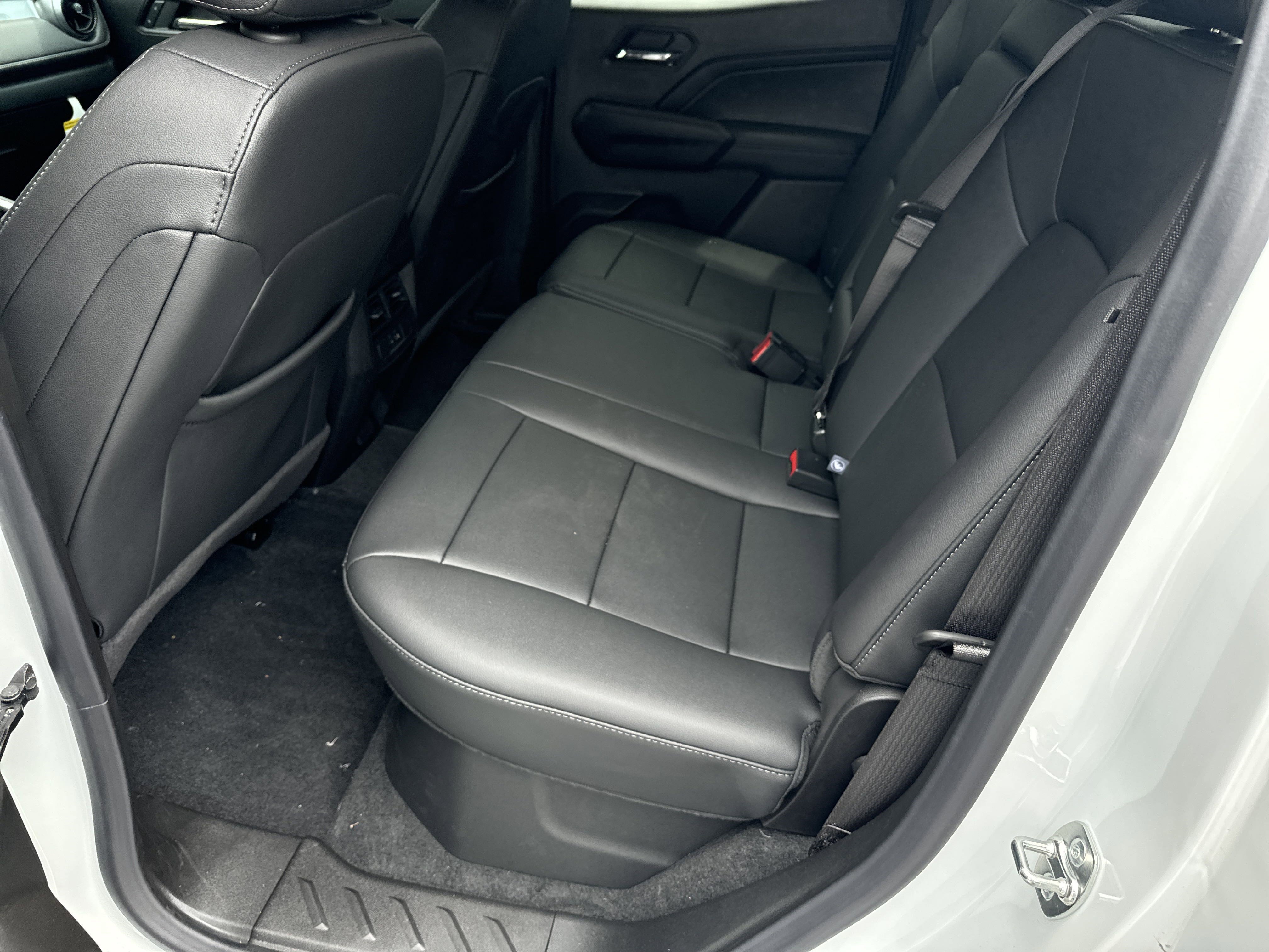 2024 Chevrolet Colorado 4WD LT