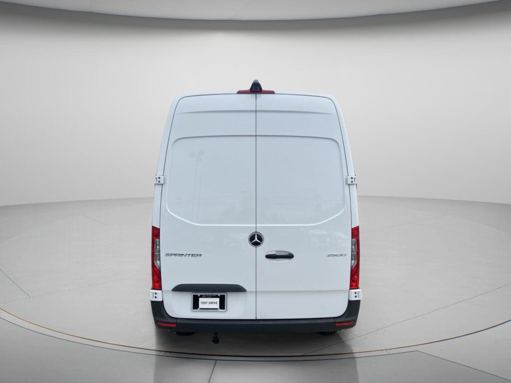2024 Mercedes-Benz Sprinter Cargo Van LEONARD OUTFITTER 2500