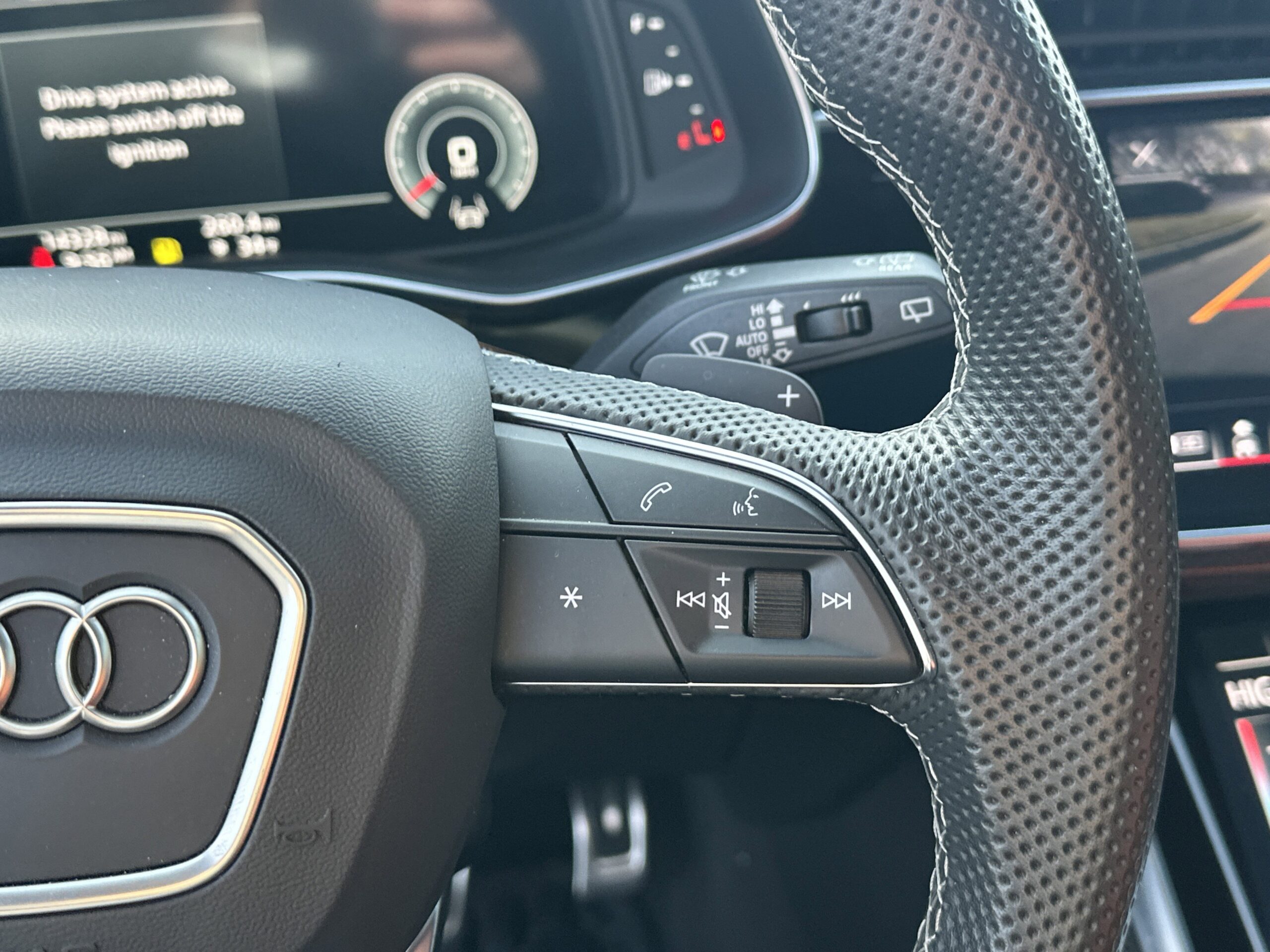 2023 Audi SQ7 Premium Plus