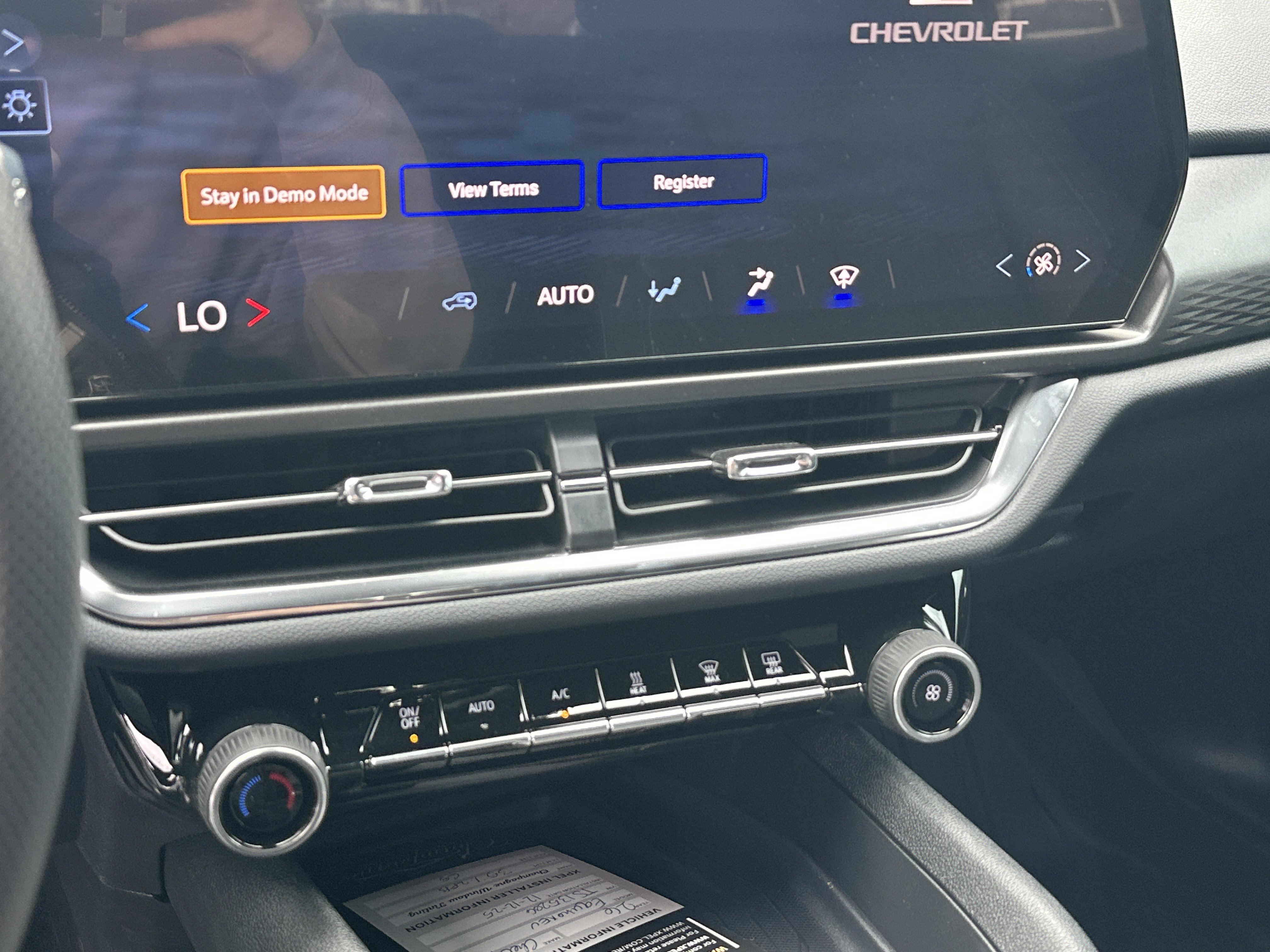 2026 Chevrolet Equinox EV LT1 w/PCY