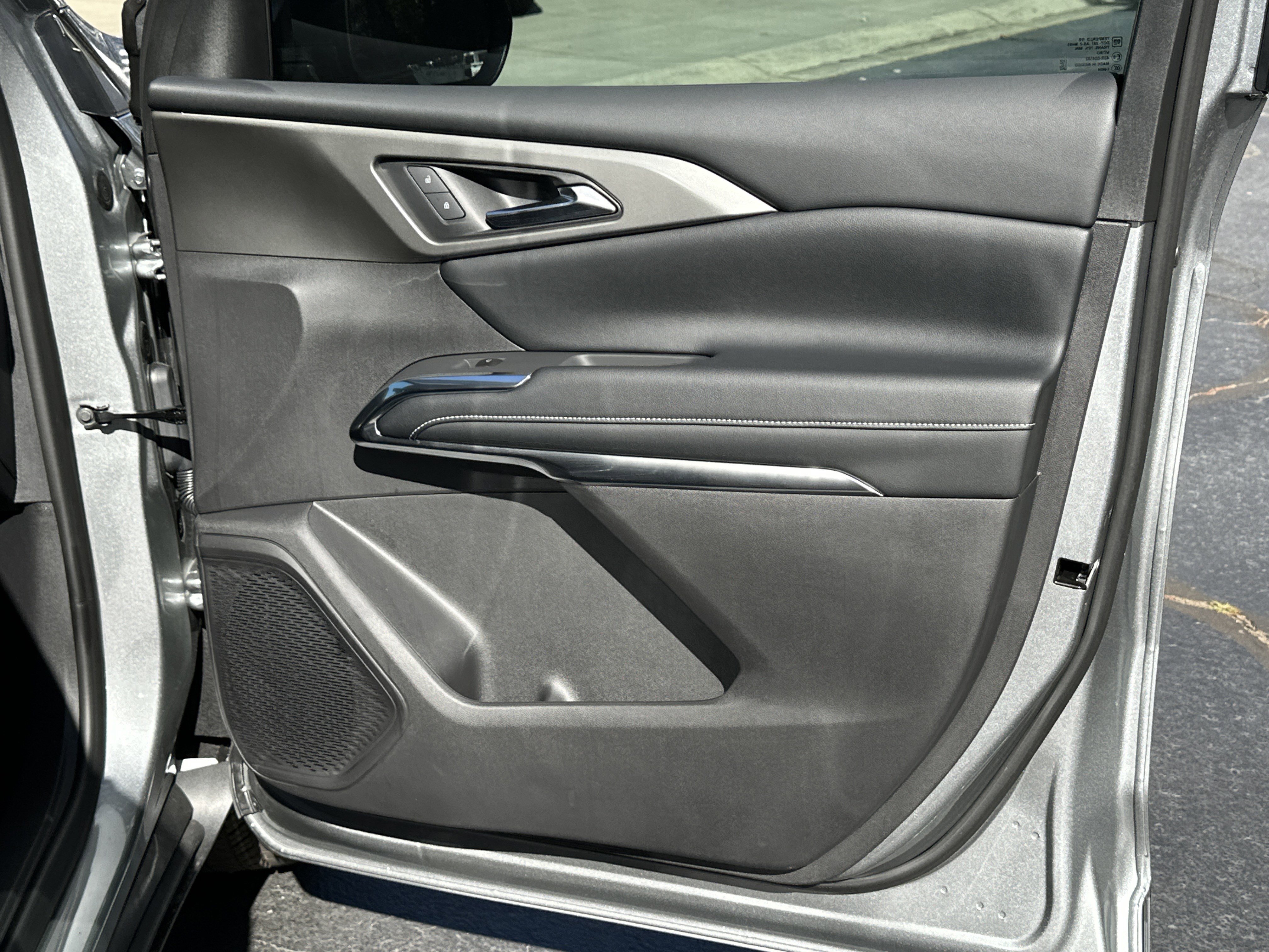 2025 Chevrolet Traverse FWD LT