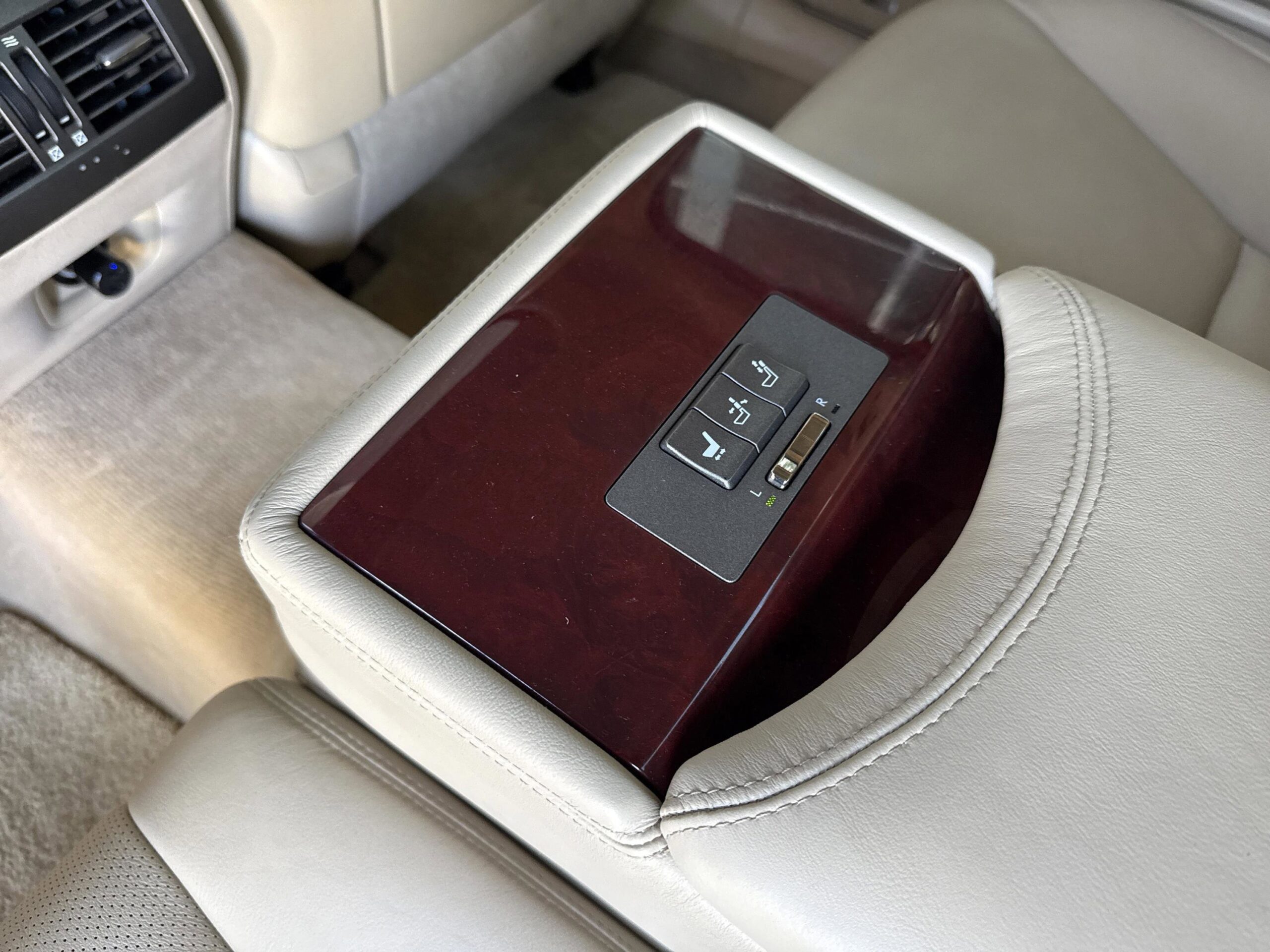 2007 Lexus LS 460