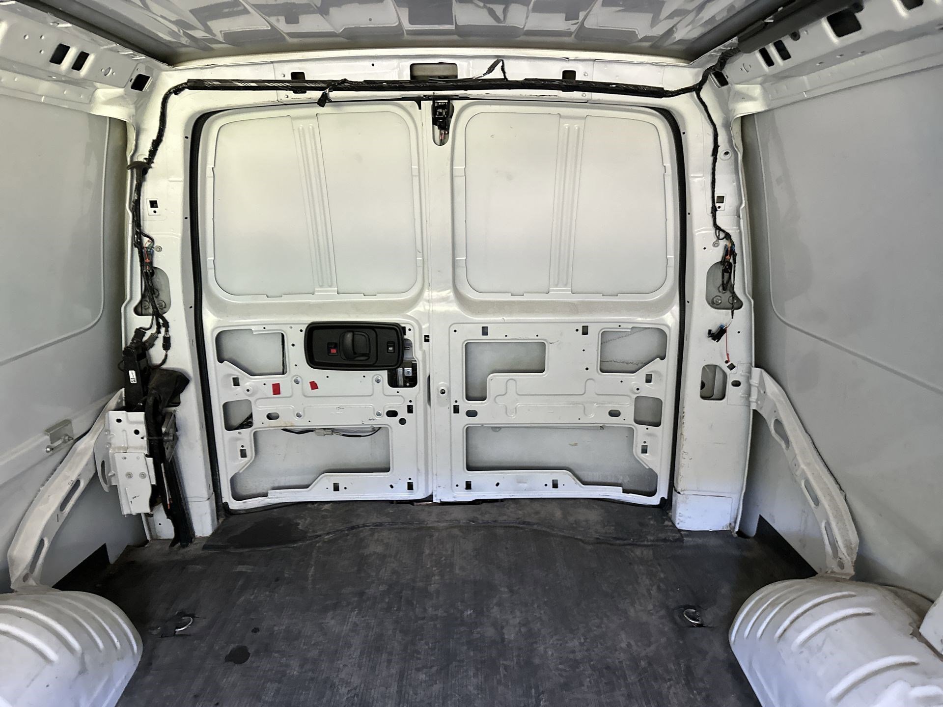2023 GMC Savana Cargo Van
