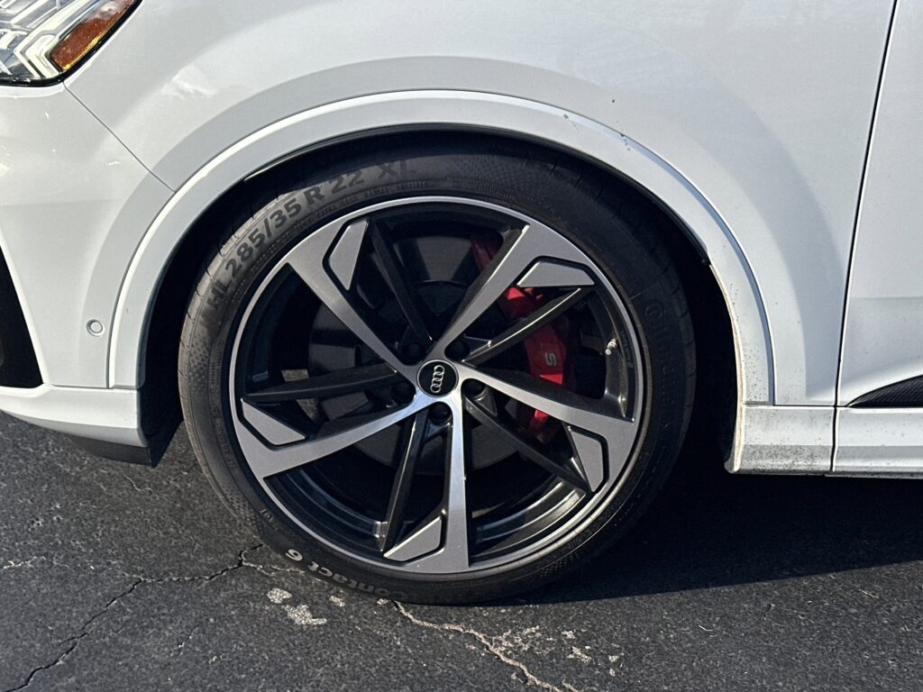 2023 Audi SQ7 Premium Plus