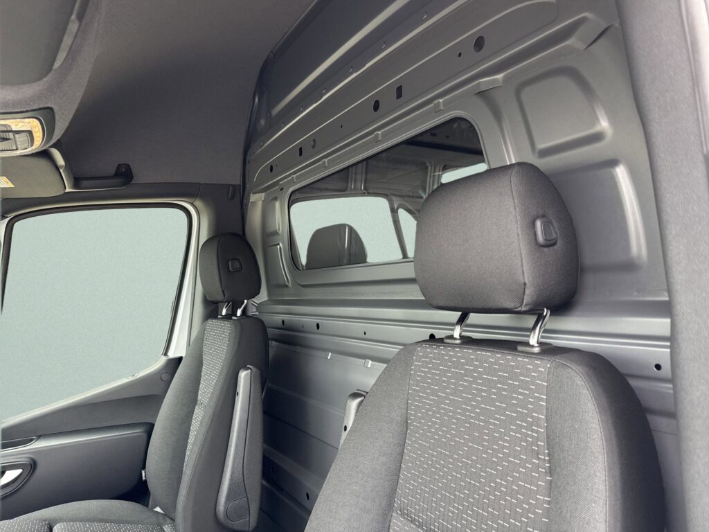 2025 Mercedes-Benz Sprinter Cargo Van 2500